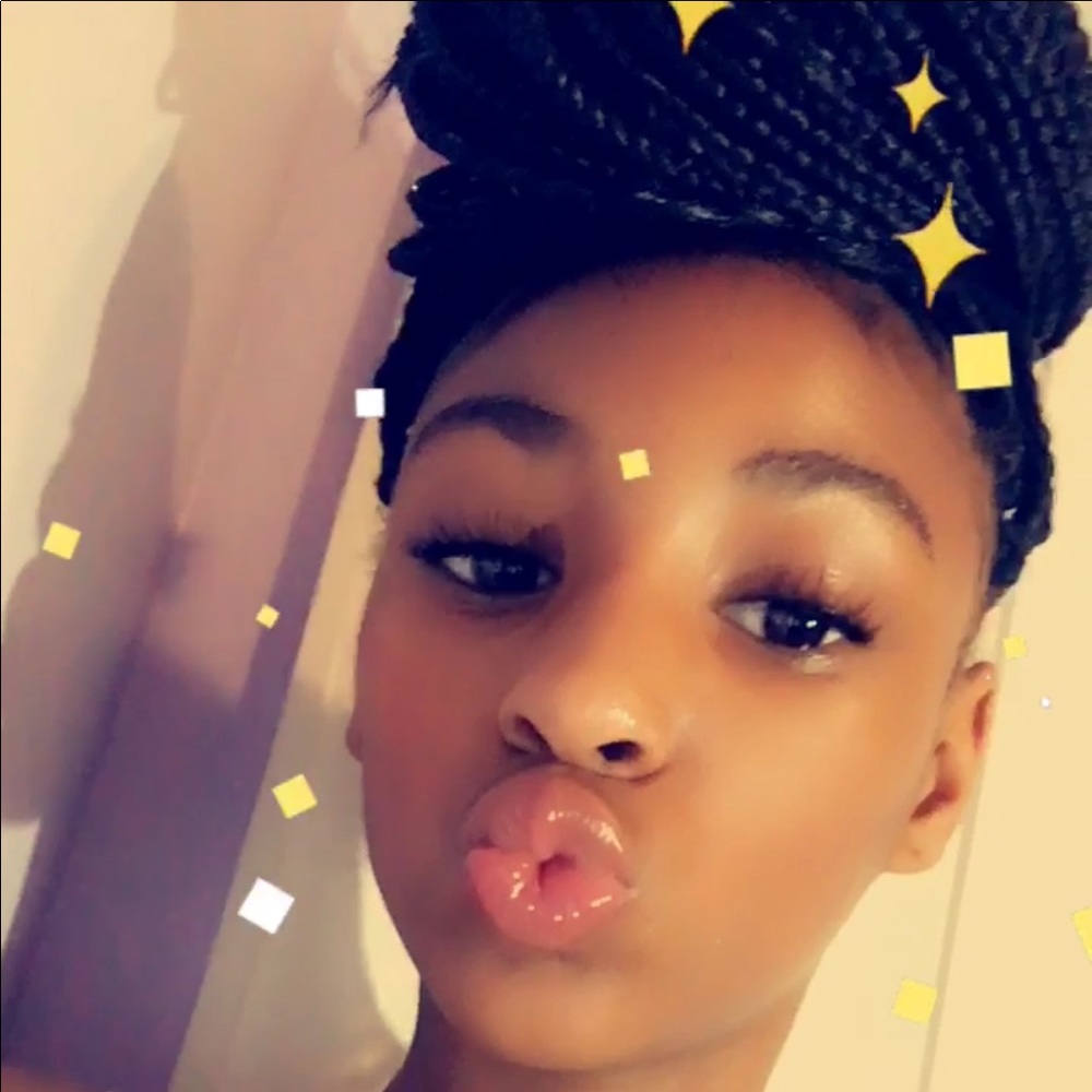 Meet your Posher, Shae